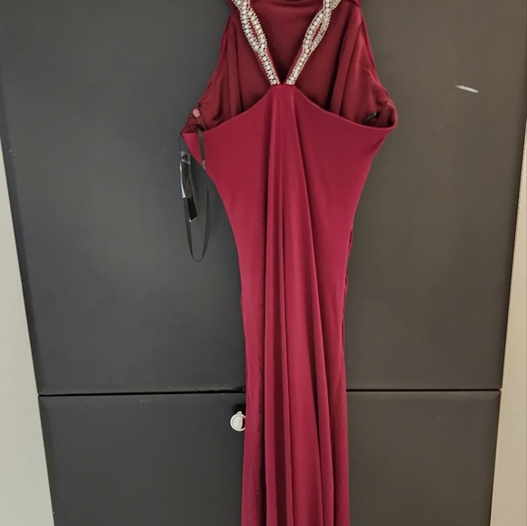 LAUNDRY Gown - Picture 3 of 4